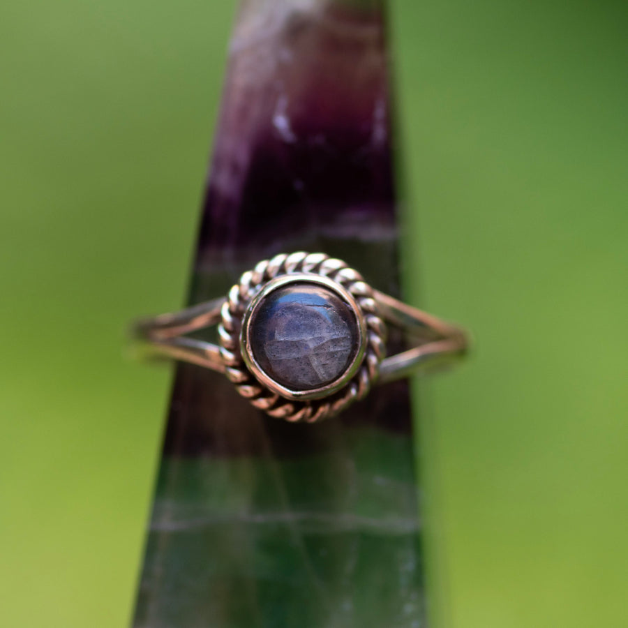 Labradorite Circle Ring