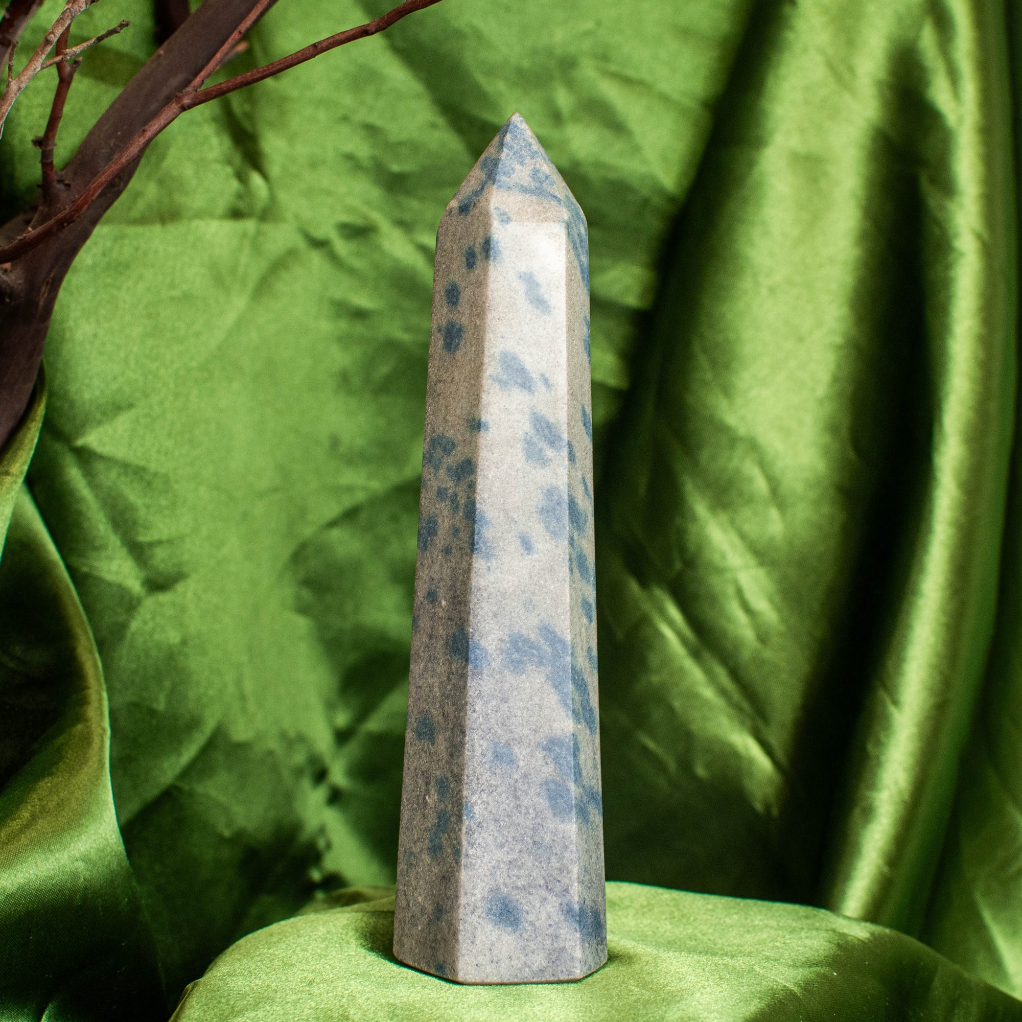 Apatite in Cleavelandite Tower (Multiple Available)