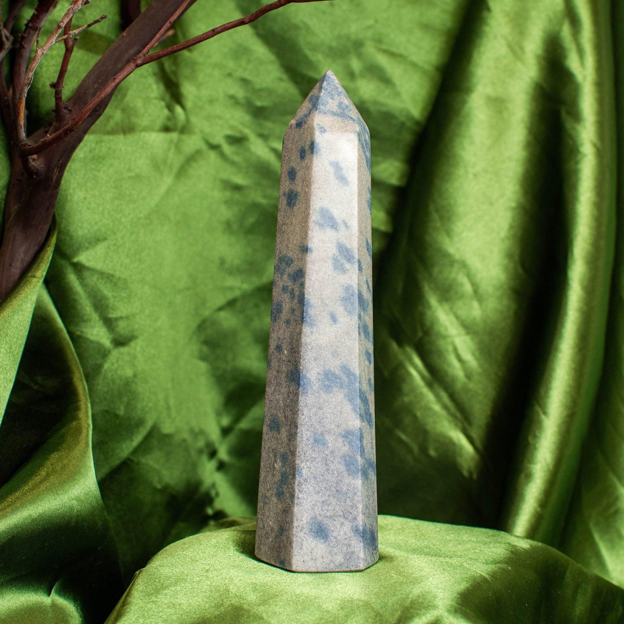 Apatite in Cleavelandite Tower (Multiple Available)