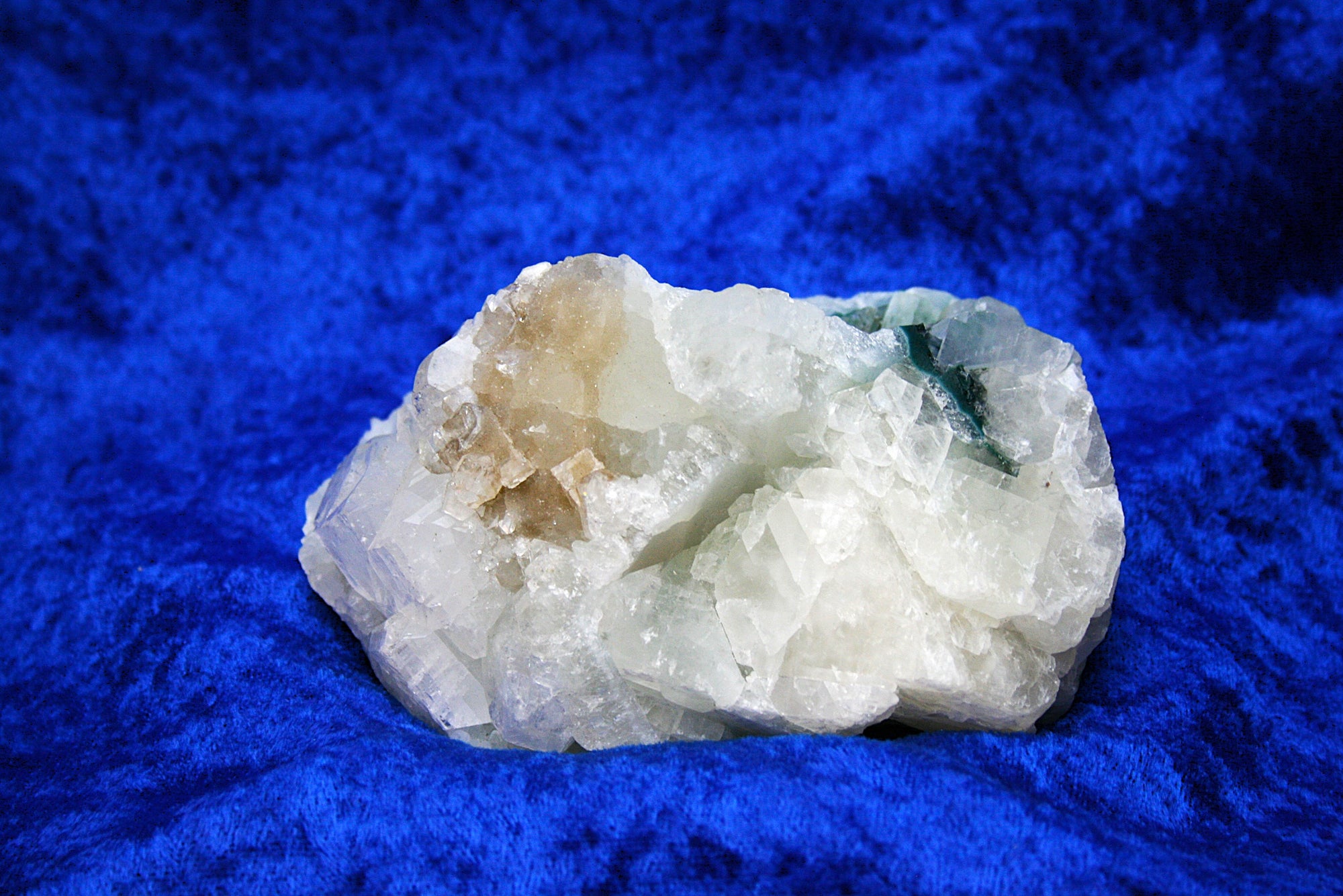 Apophylite with Druzy