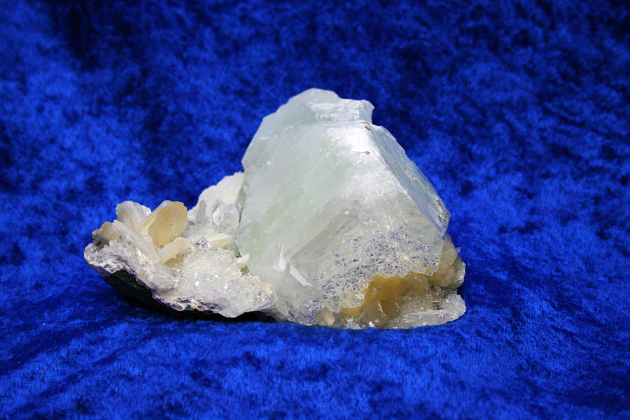 Apophylite and Stilbite Specimen