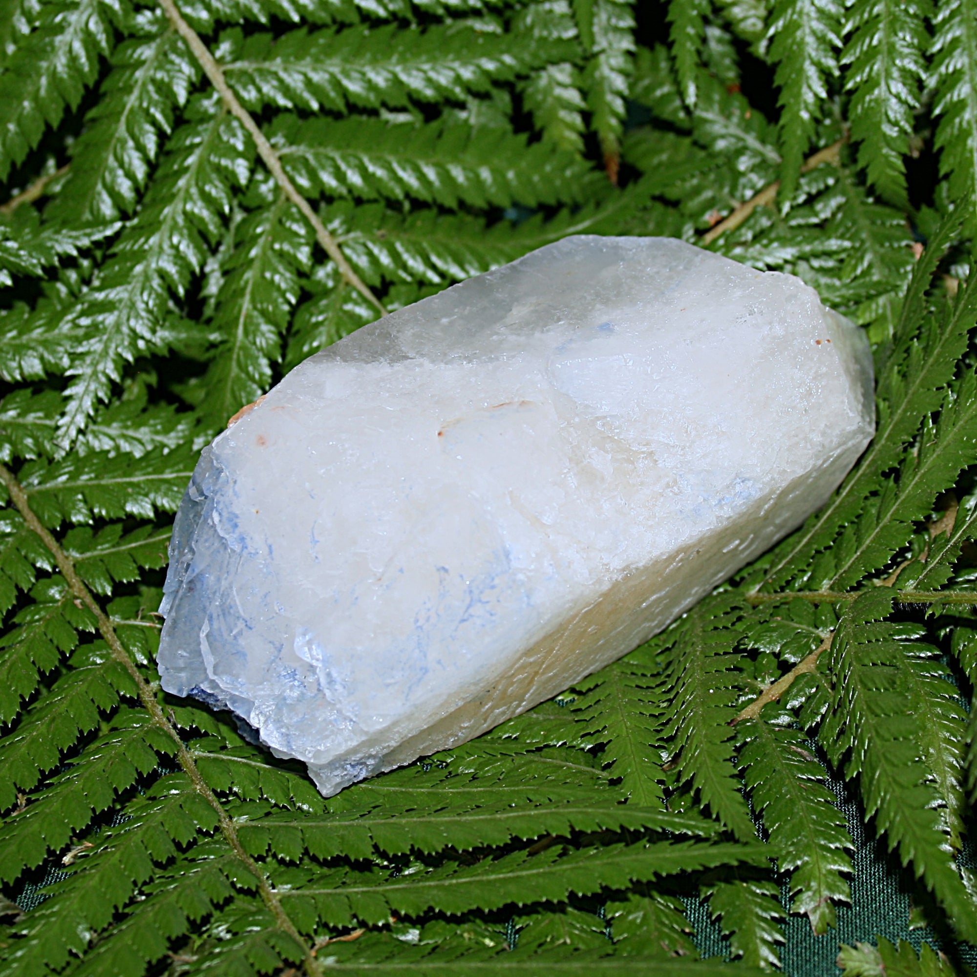 Dumortierite Point
