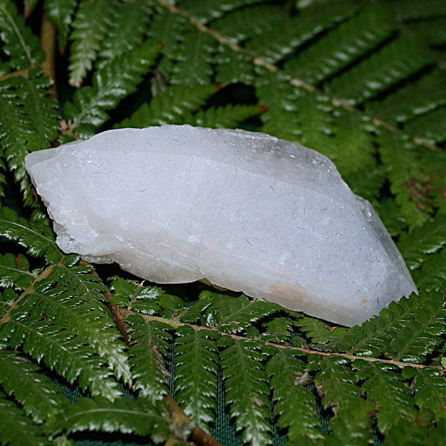 Dumortierite Point