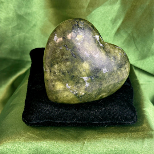 Green Phoenix Marble Heart Carving