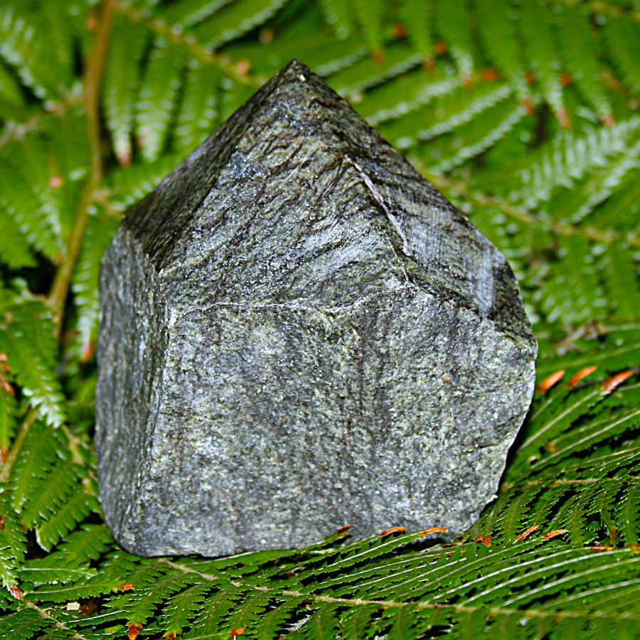 Green Tiger's Eye Point