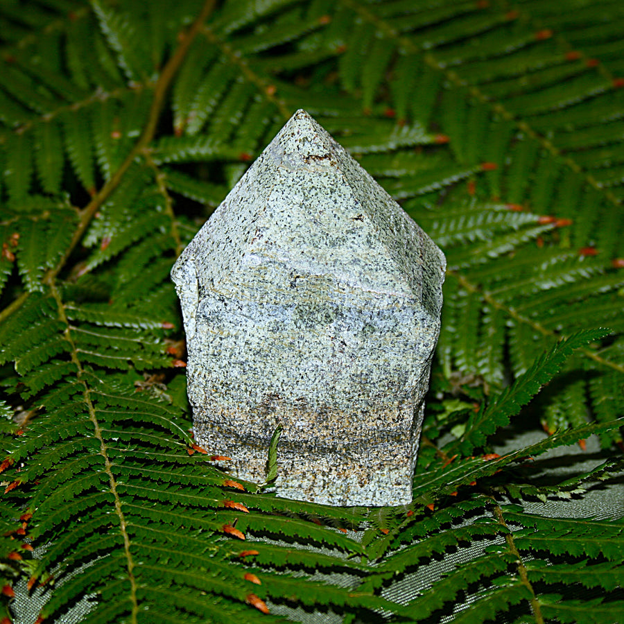Green Tiger's Eye Point
