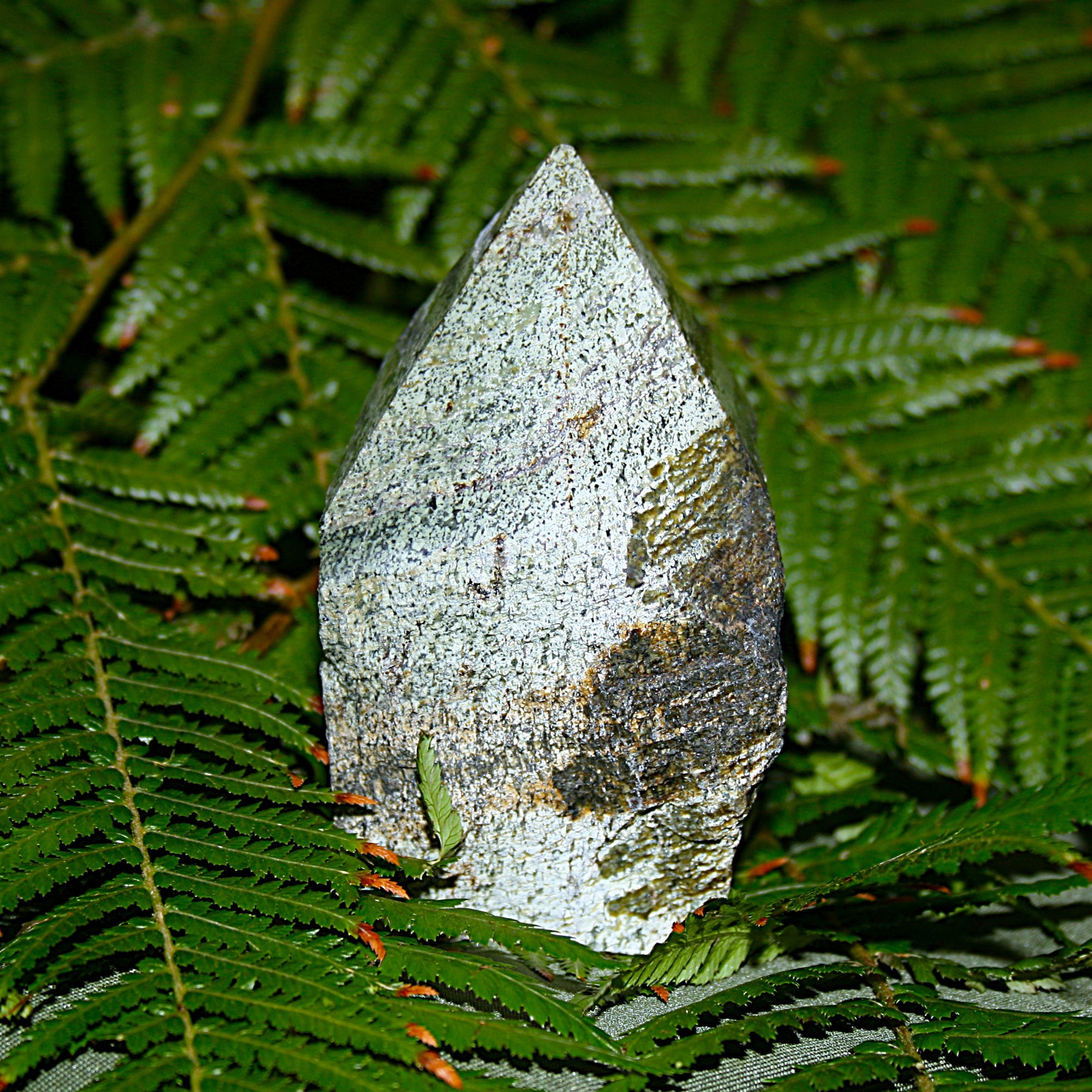 Green Tiger's Eye Point