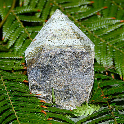 Green Tiger's Eye Point