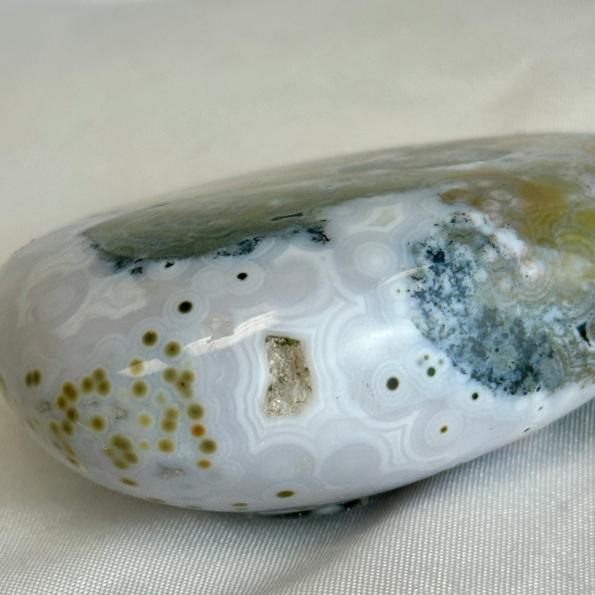 AAA Ocean Jasper Palm Stone