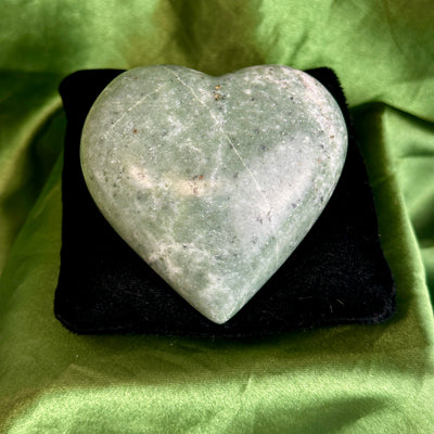 Lotus Green Marble Heart Carving