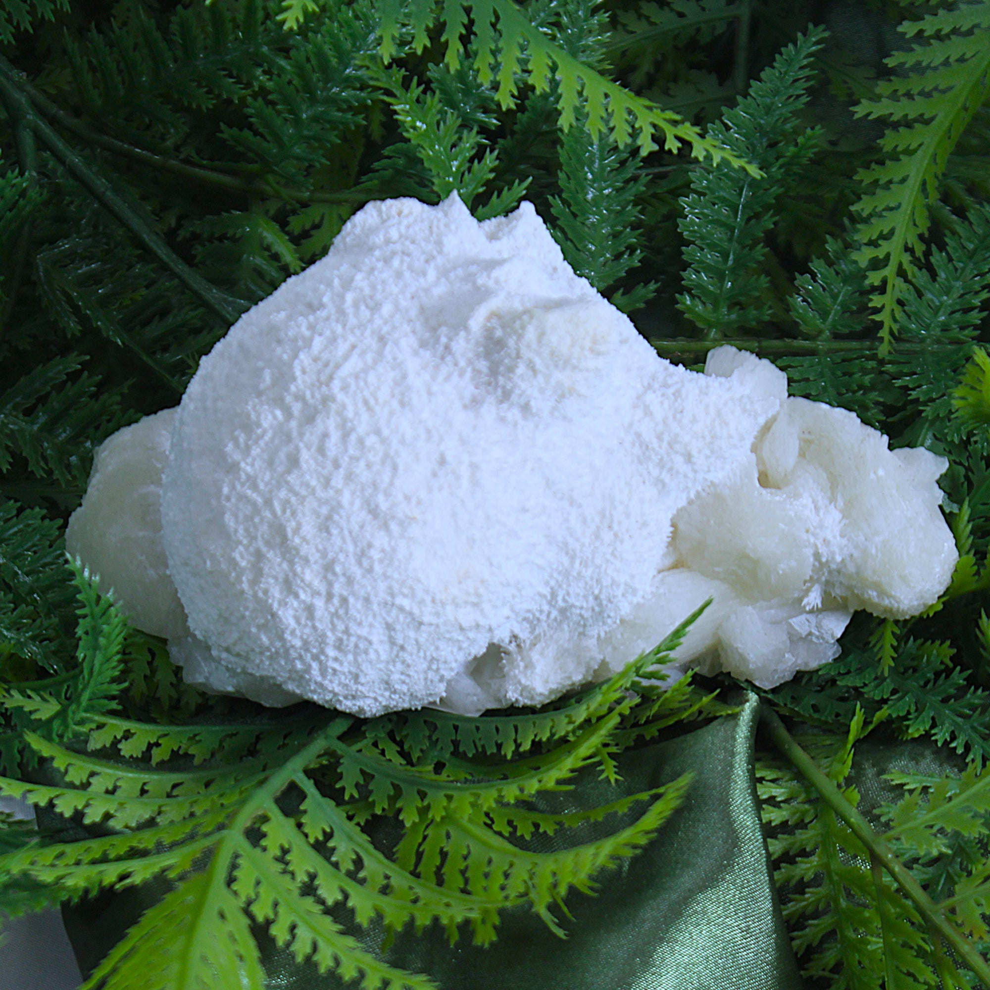 Mordenite with Stilbite