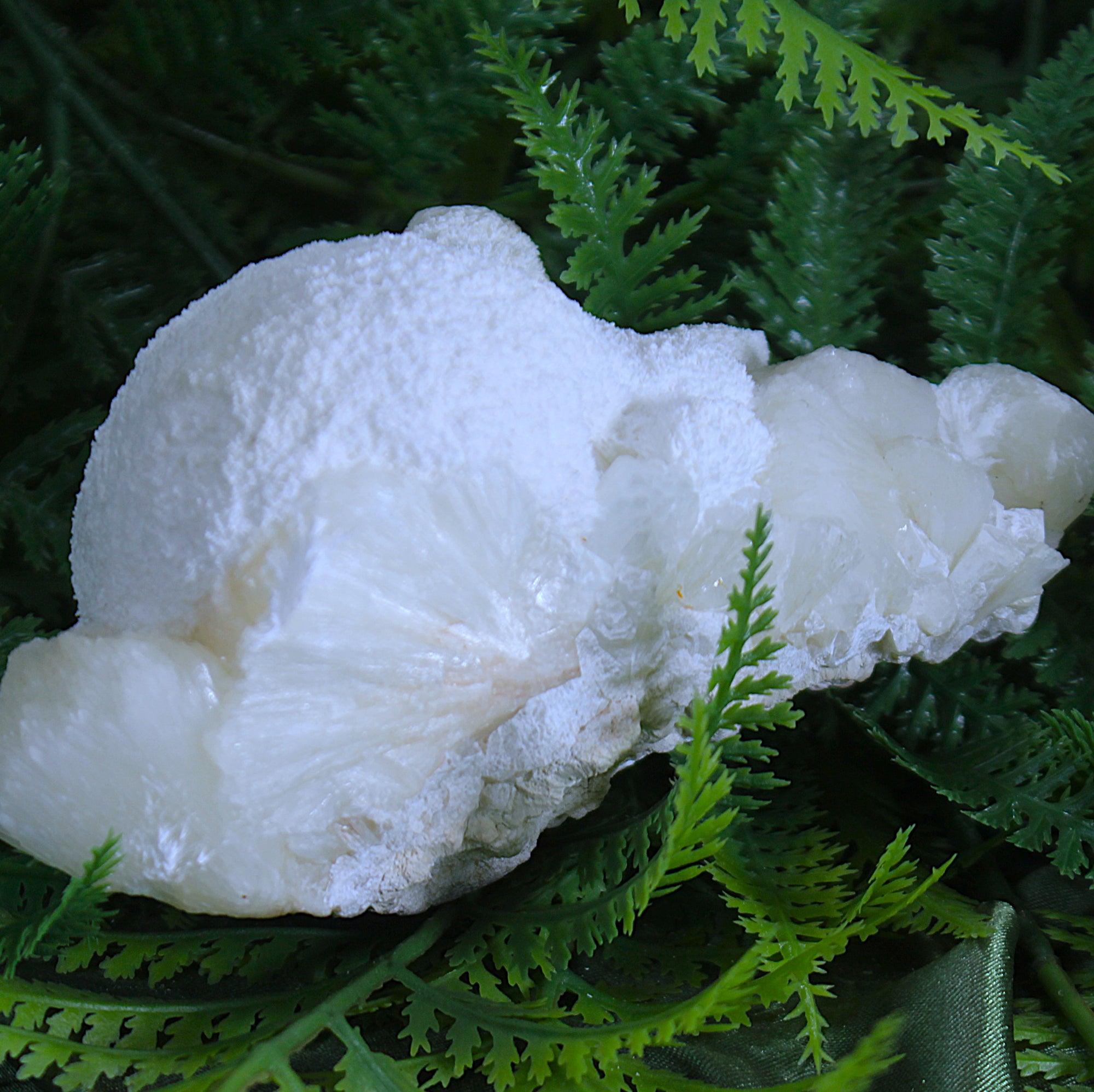 Mordenite with Stilbite