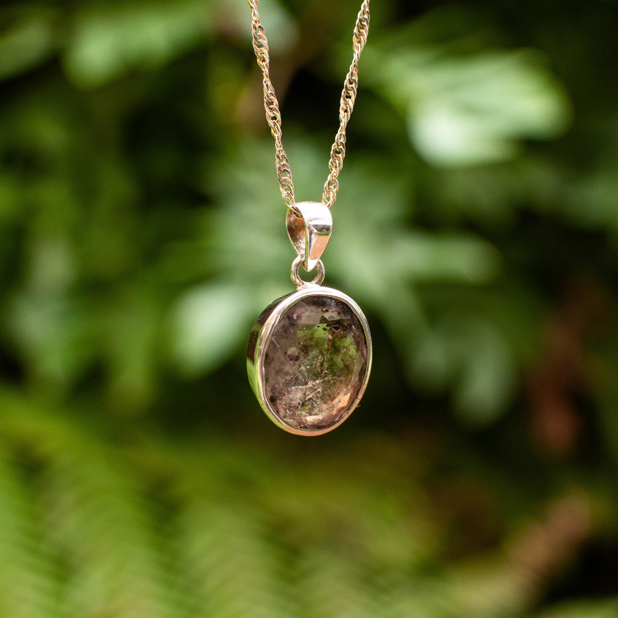 Super 7 Oval Pendant