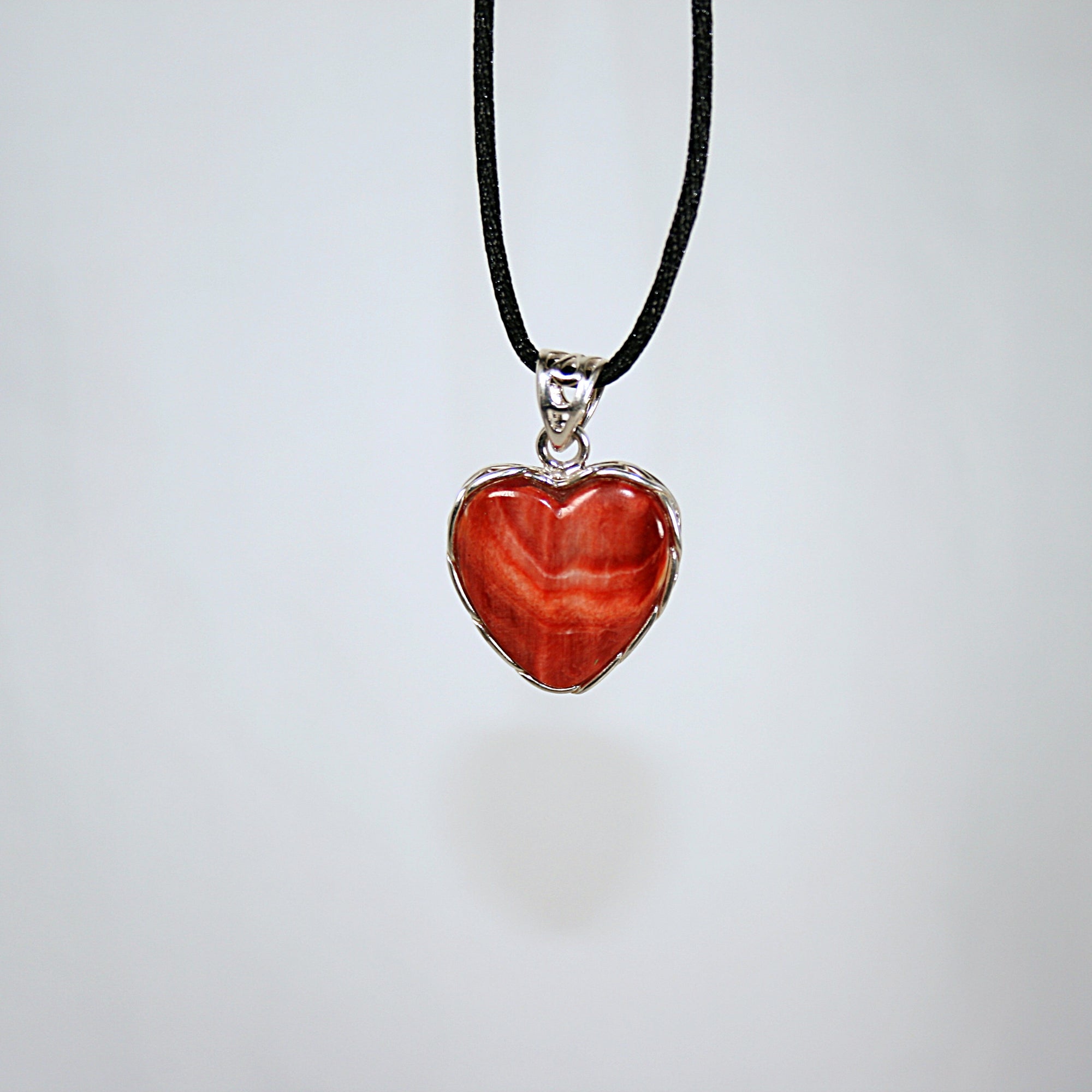 Spiny Oyster Heart Pendant