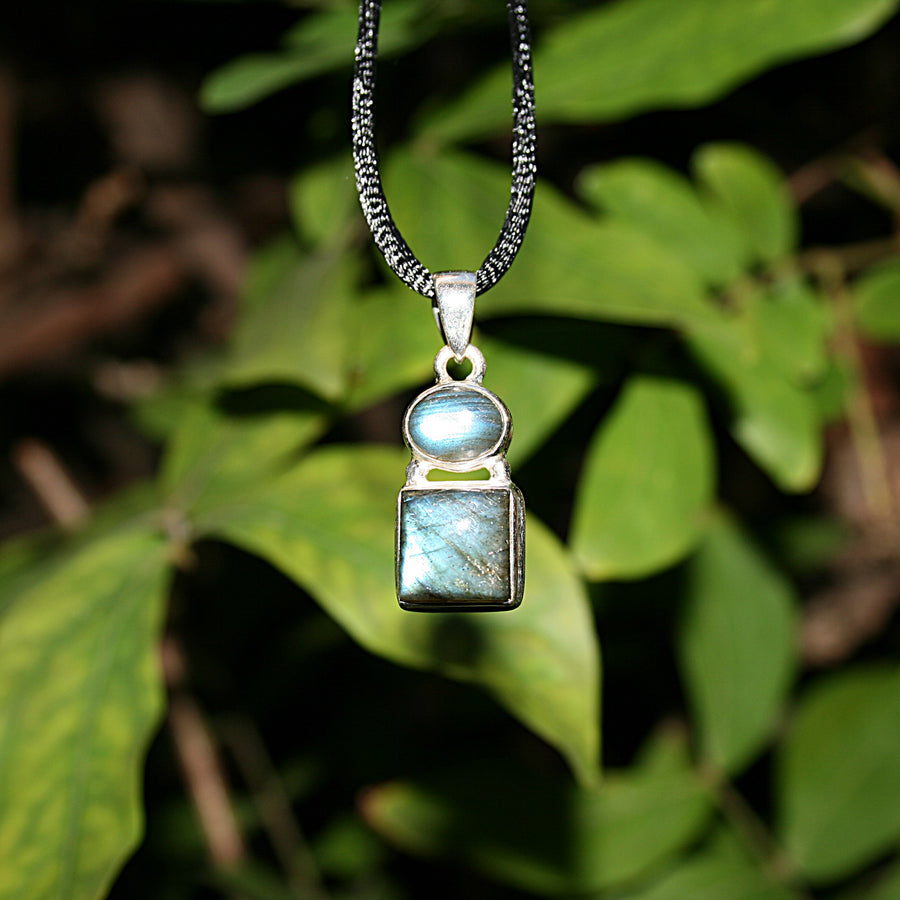Labradorite Pendant