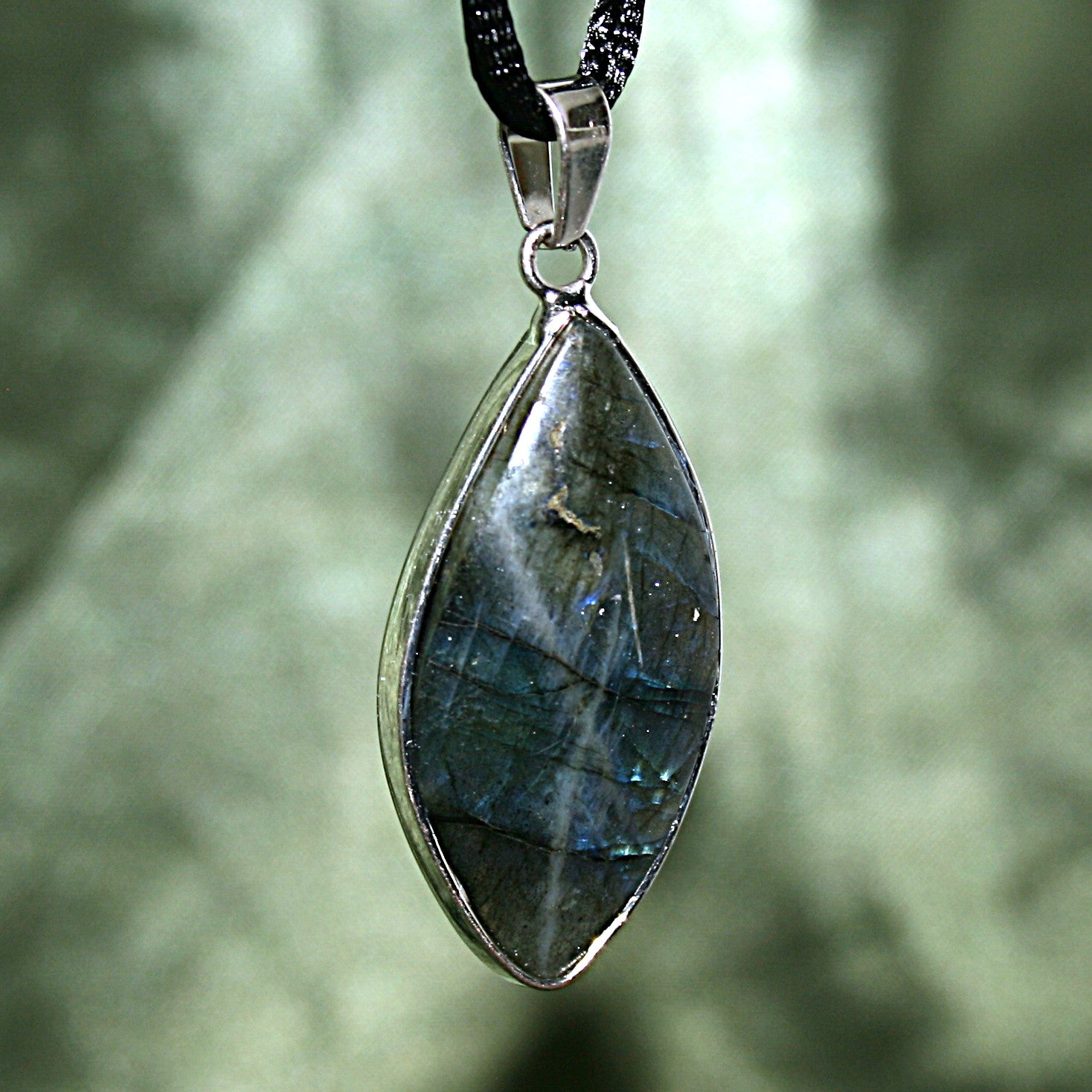 Labradorite Pendant