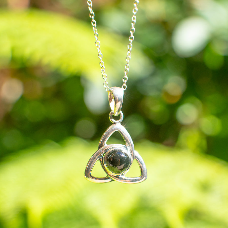 Black Onyx - Celtic setting, SS .925