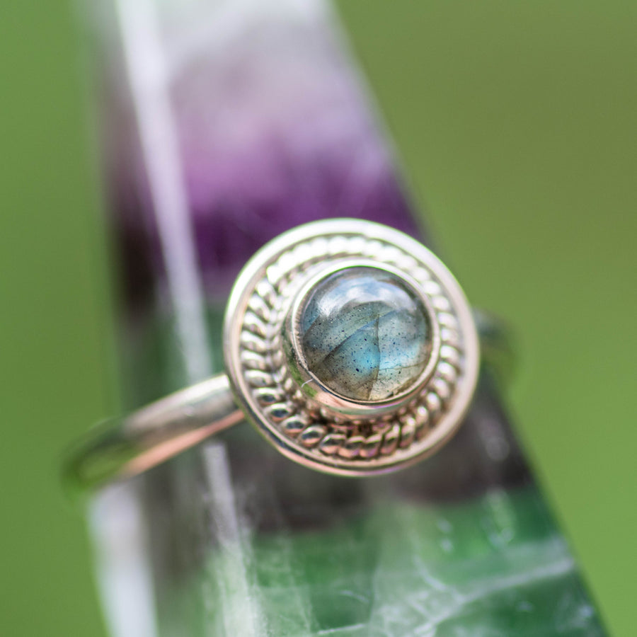 Twist Labradorite Ring
