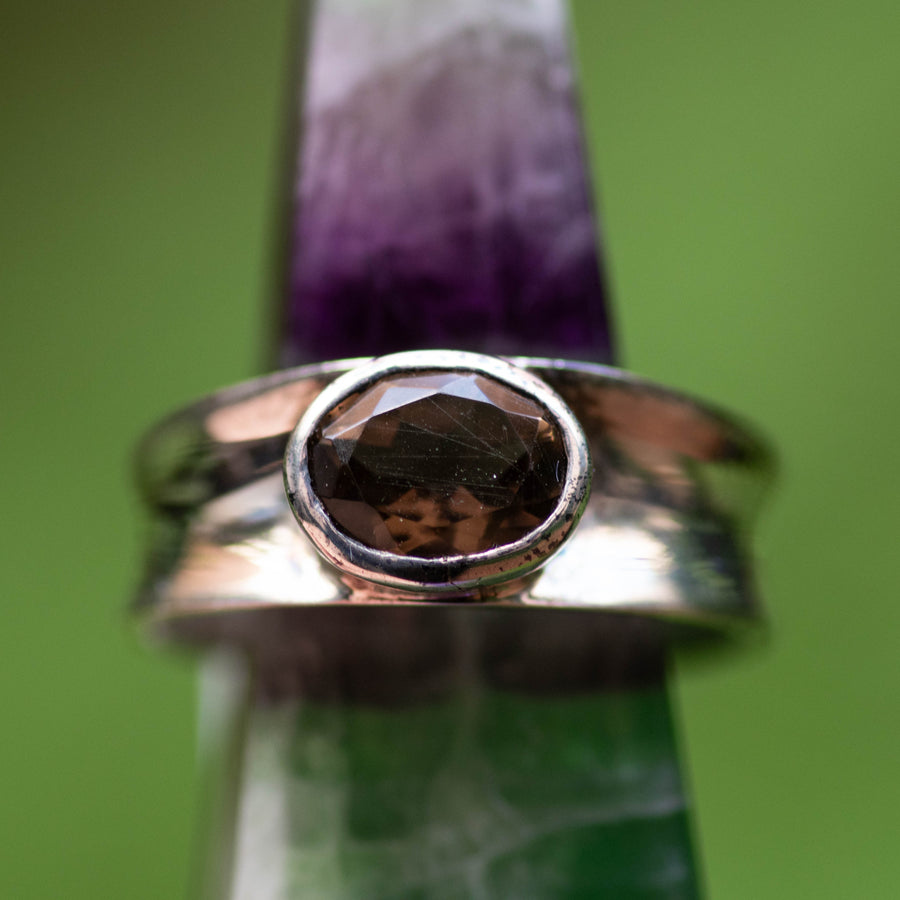 Oval Smoky Quartz Band