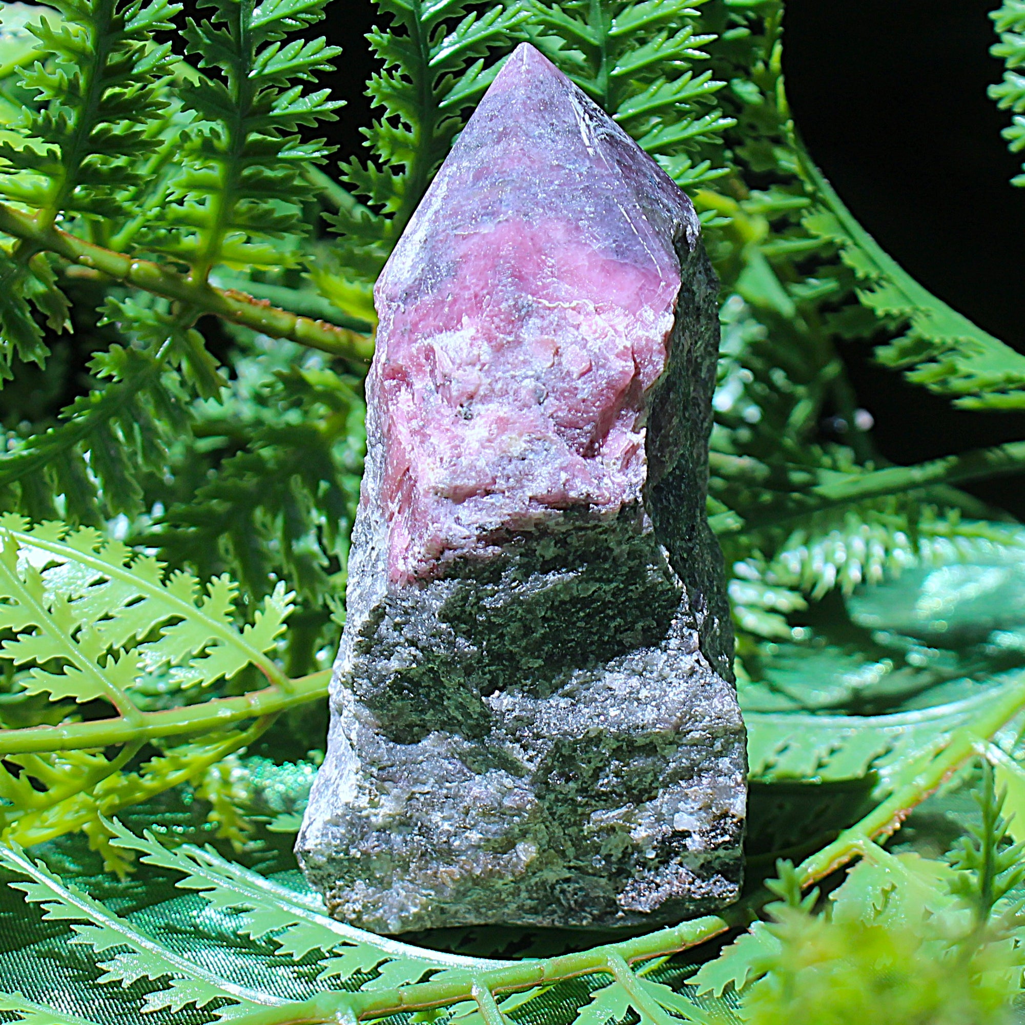 Rhodonite Point