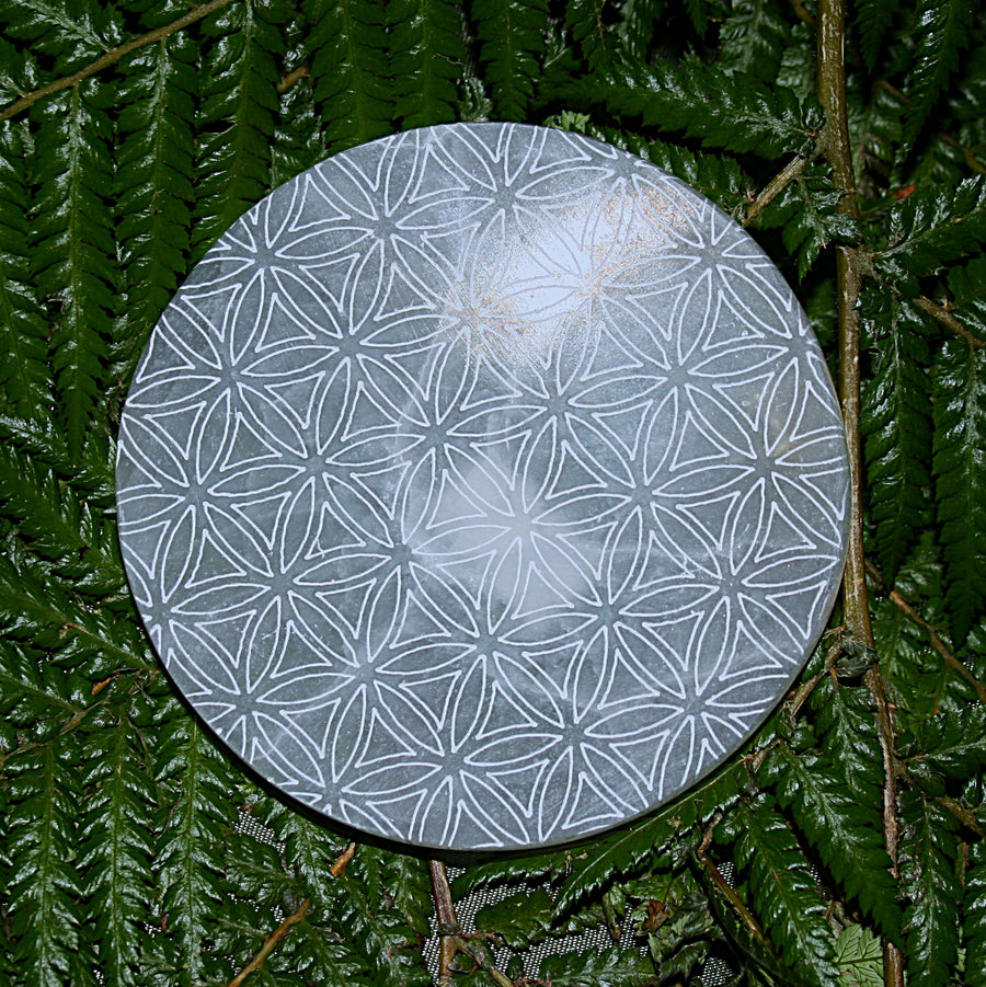 Selenite Charging Plate (Flower of Life Etching)