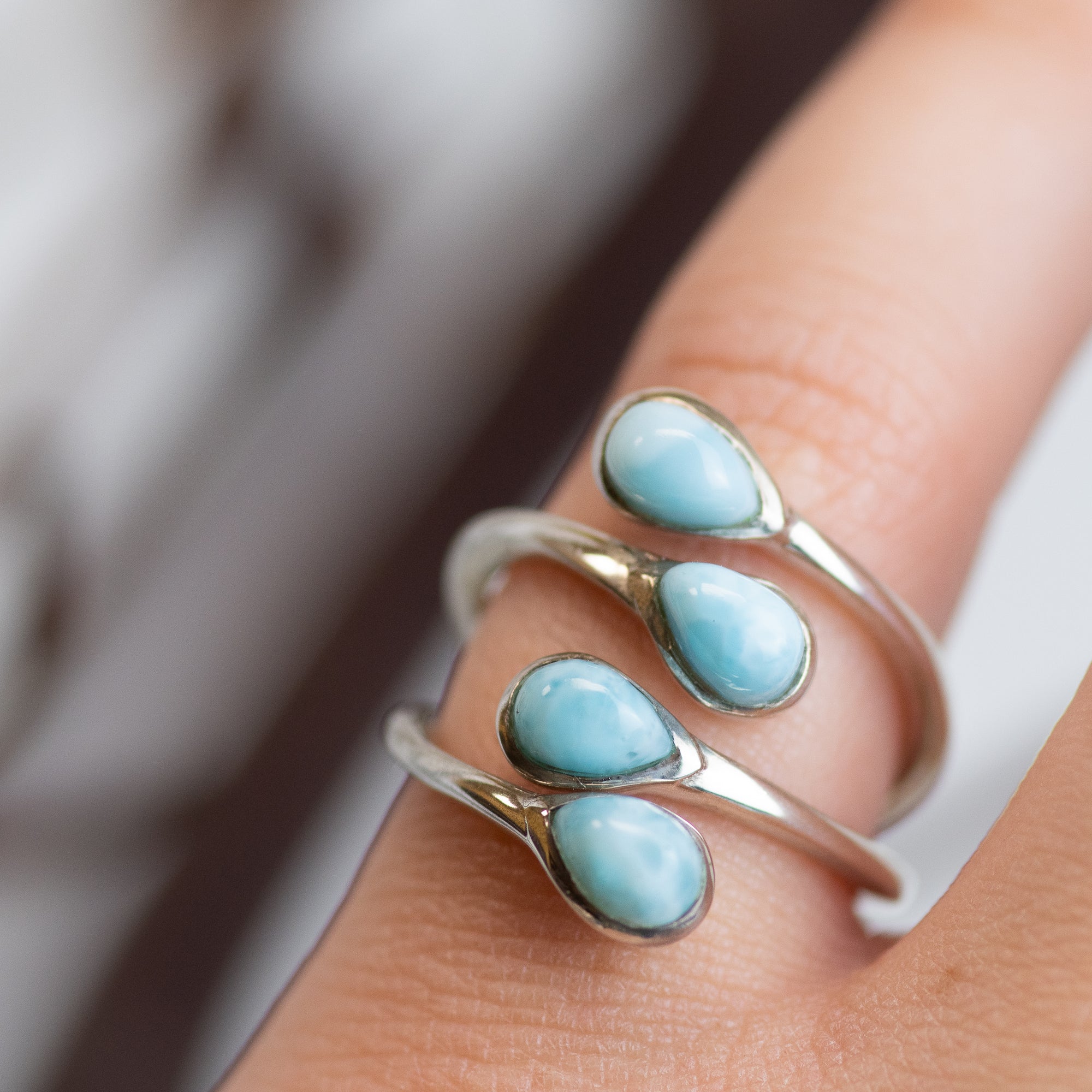 Sterling silver good Larimar stone ring