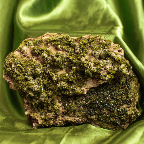 Raw Epidote