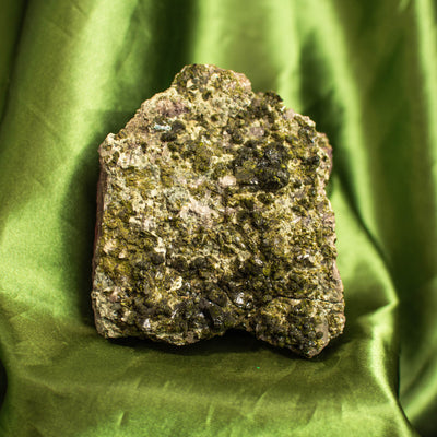 Raw Epidote