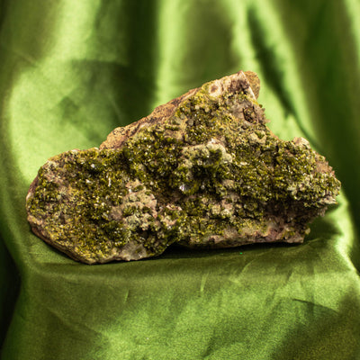 Raw Epidote