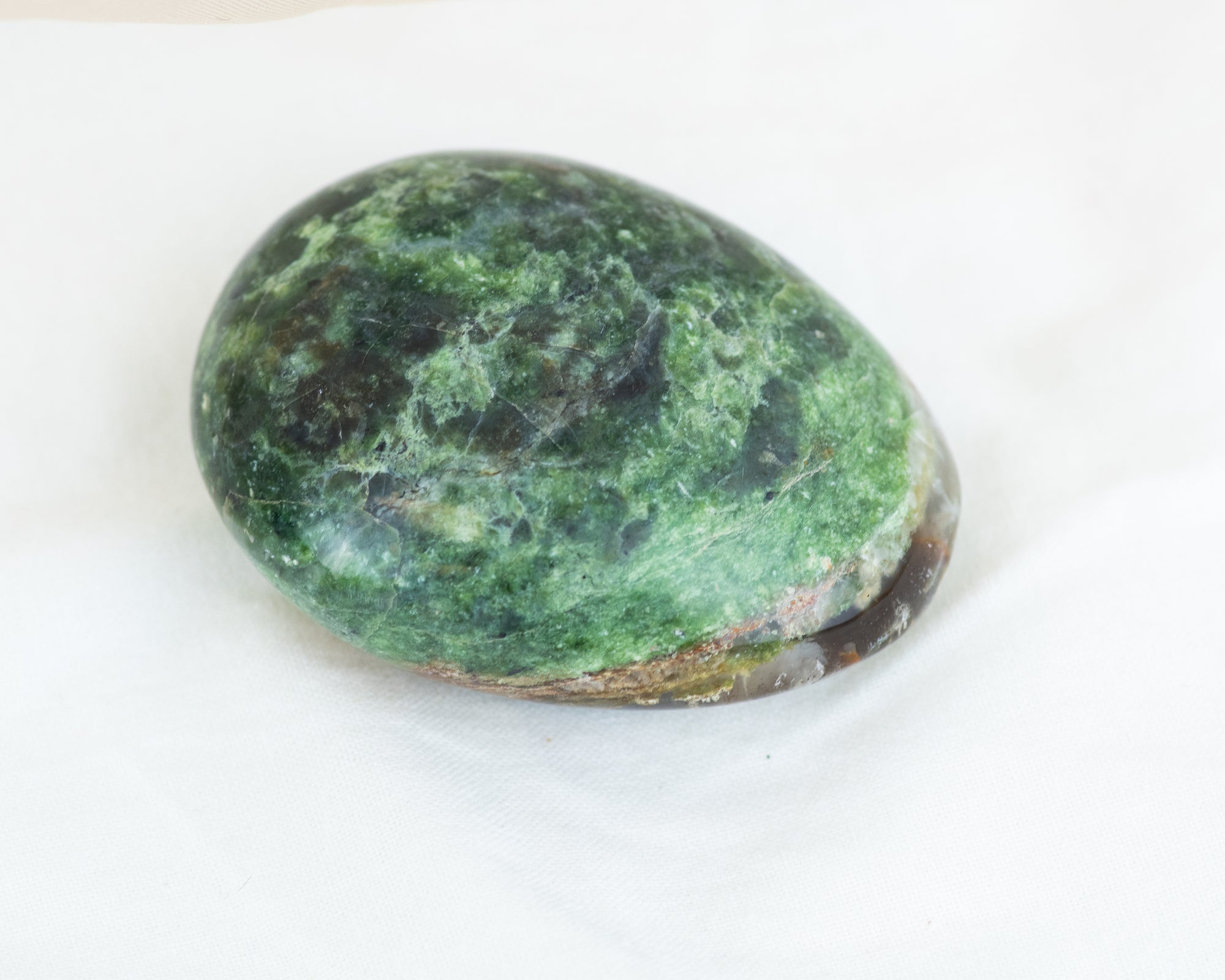 Chrysoprase Palm Stone