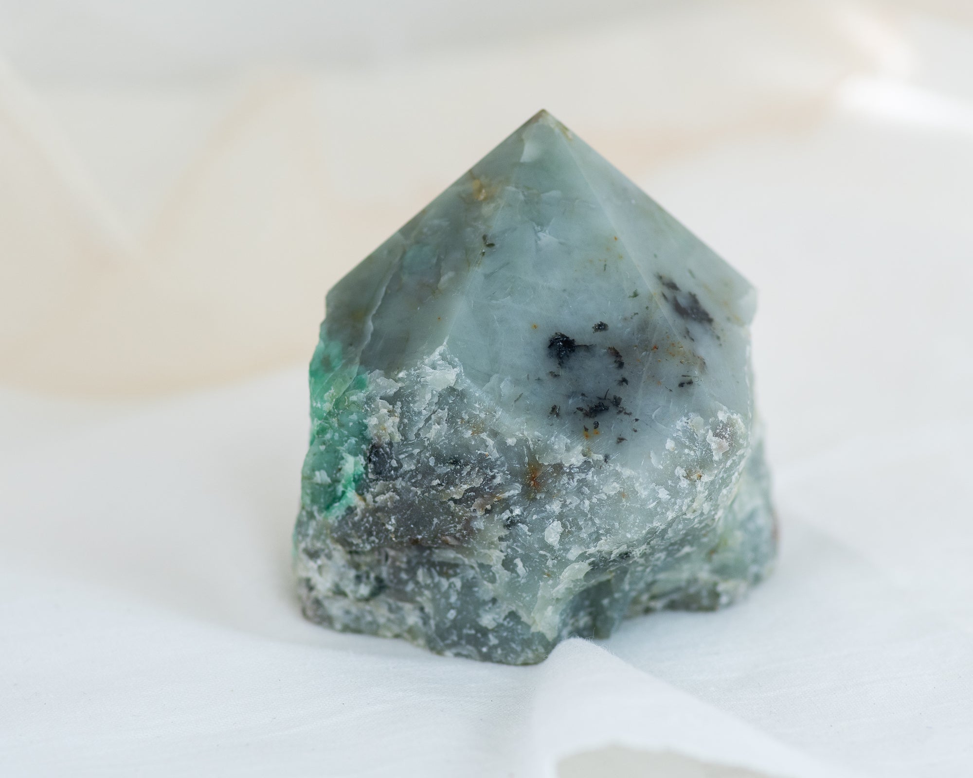 Green Quartz Generator