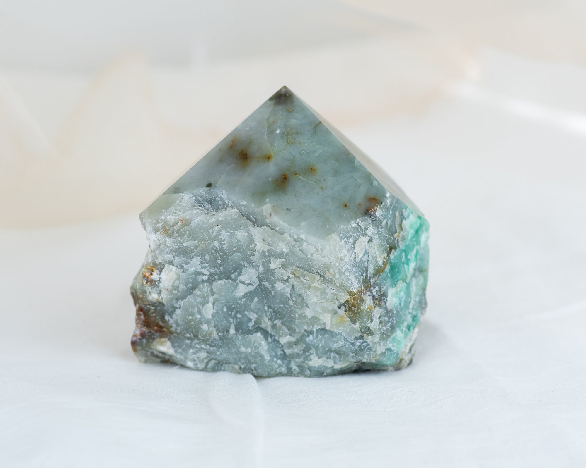 Green Quartz Generator